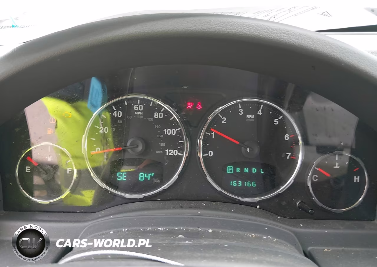 2008 Jeep Liberty Sport VIN:1J8GP28K28W180918 - 7