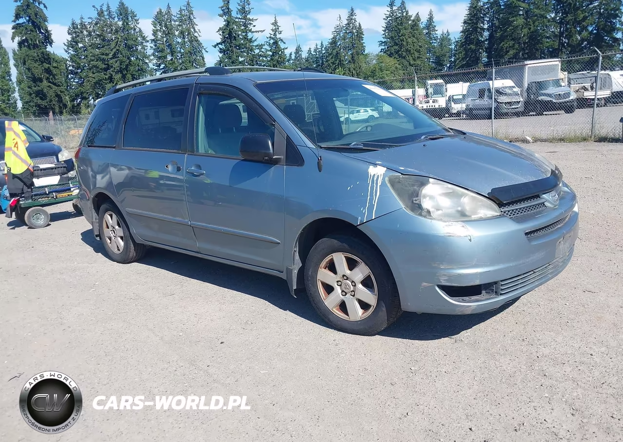 2004 Toyota Sienna Le – zdjęcie 1 z 13