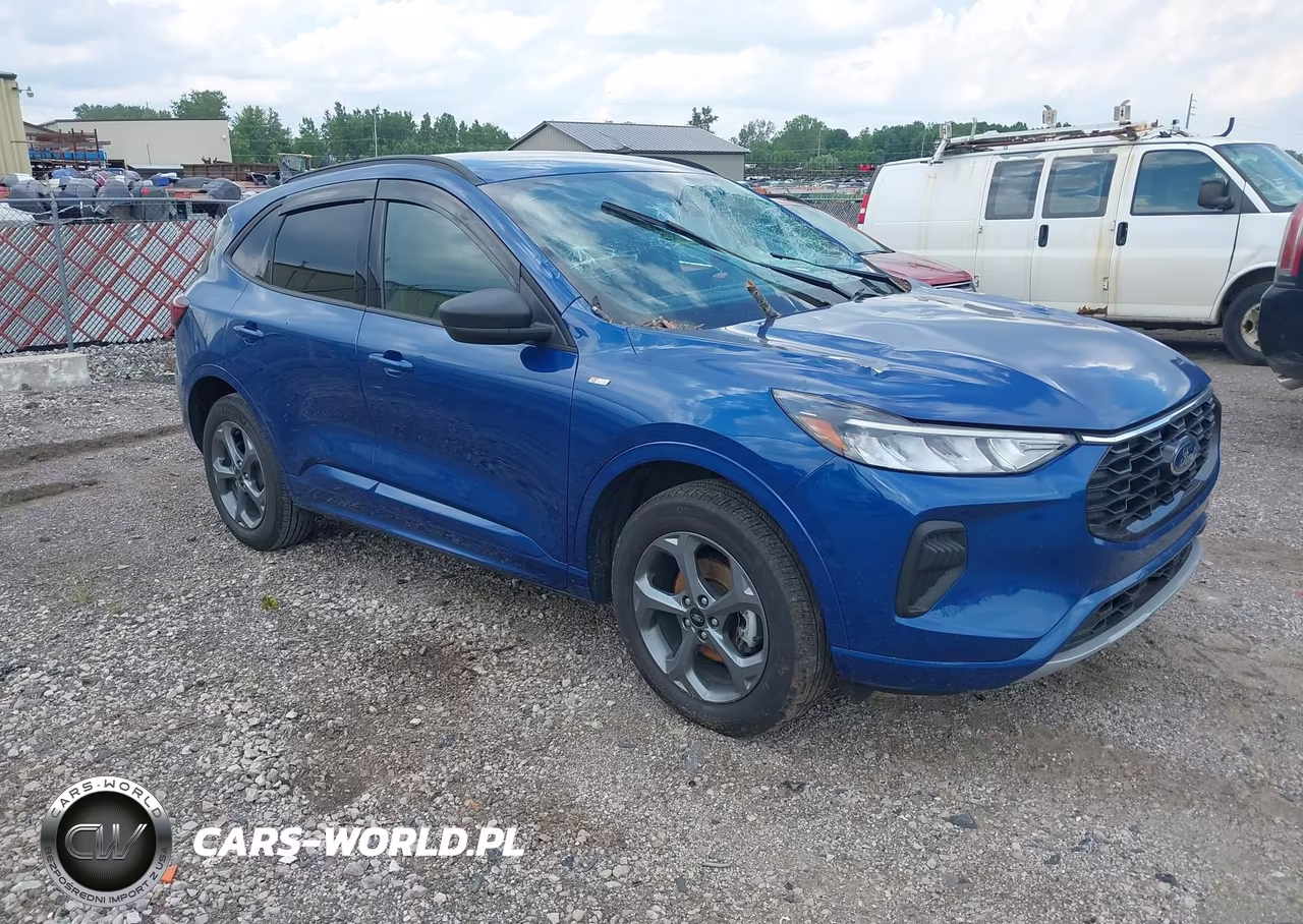 2023 Ford Escape St-Line – zdjęcie 1 z 16