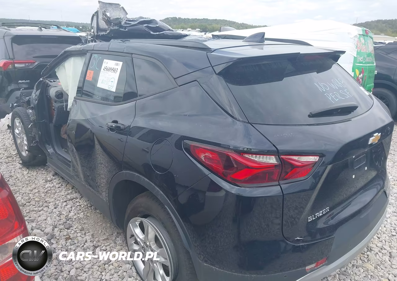 2020 Chevrolet Blazer Fwd 2Lt VIN:3GNKBCRS4LS577871 - 3