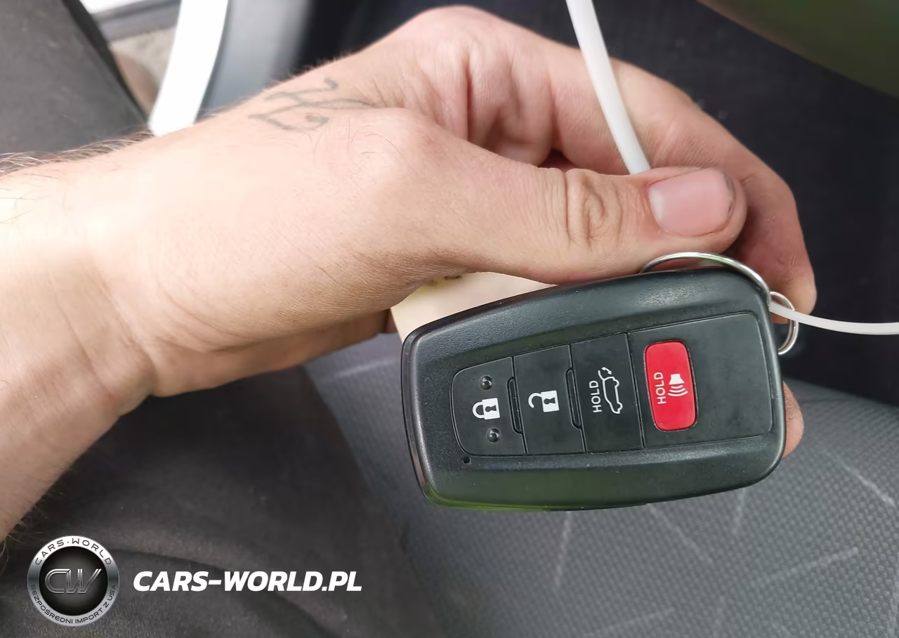 2025 Toyota Rav4 Hybrid Xle VIN:JTMRWRFV0SD310142 - 11