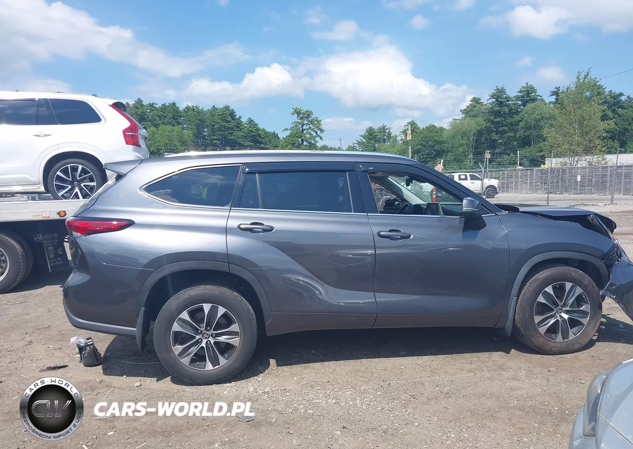 2020 Toyota Highlander Xle VIN:5TDGZRBH4LS512468 - 14