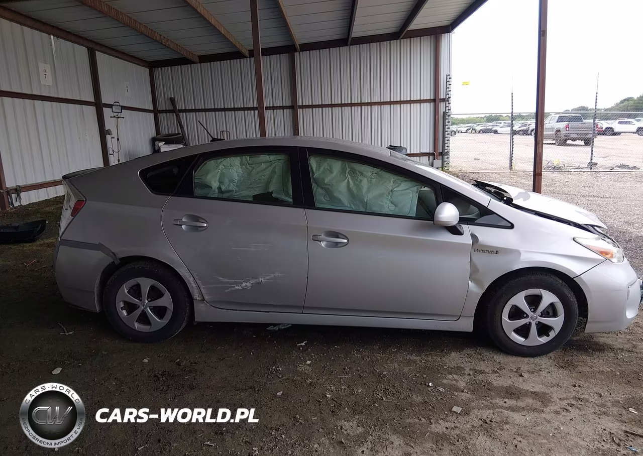 2014 Toyota Prius Four VIN:JTDKN3DU3E1760773 - 14