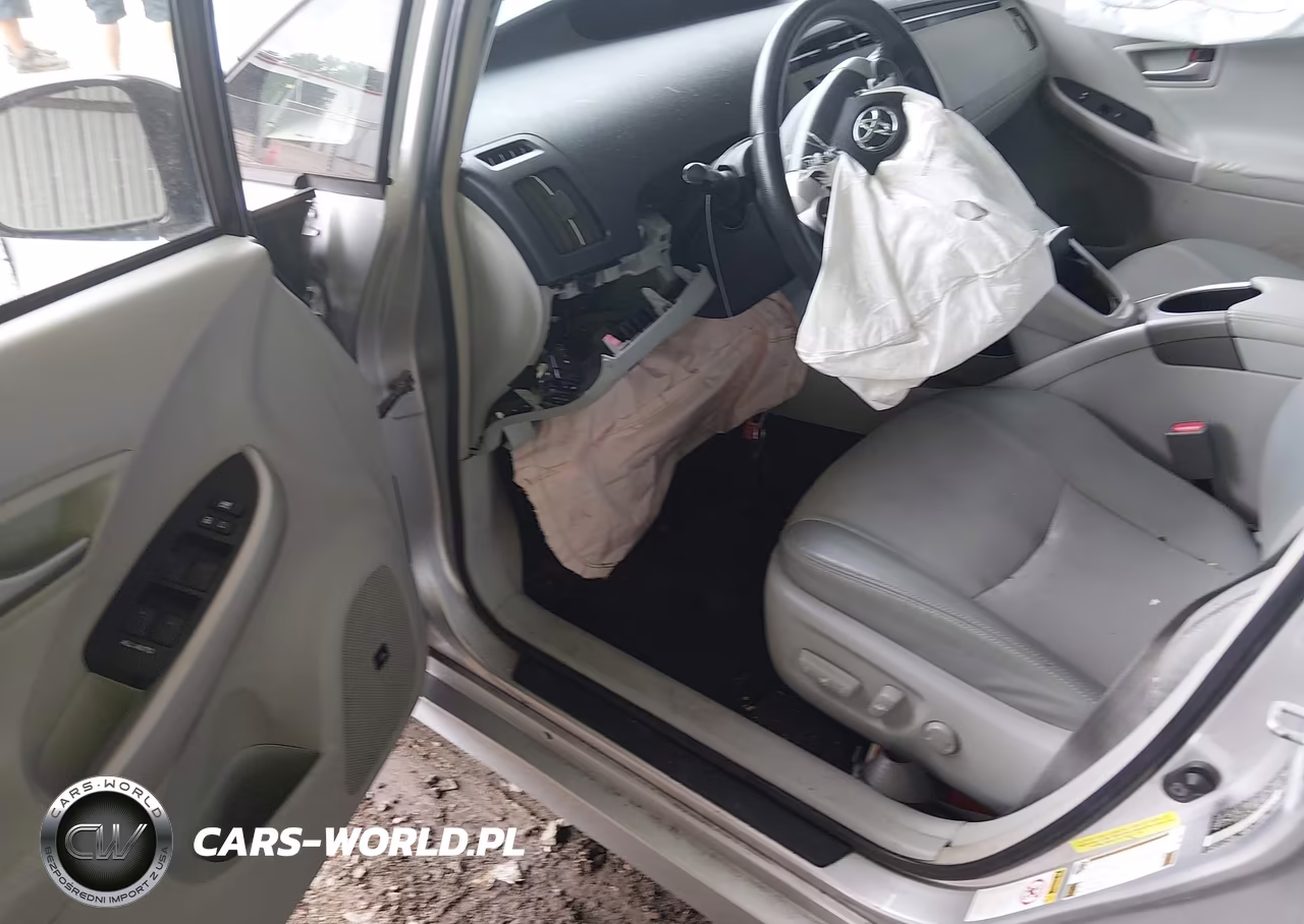 2014 Toyota Prius Four VIN:JTDKN3DU3E1760773 - 19