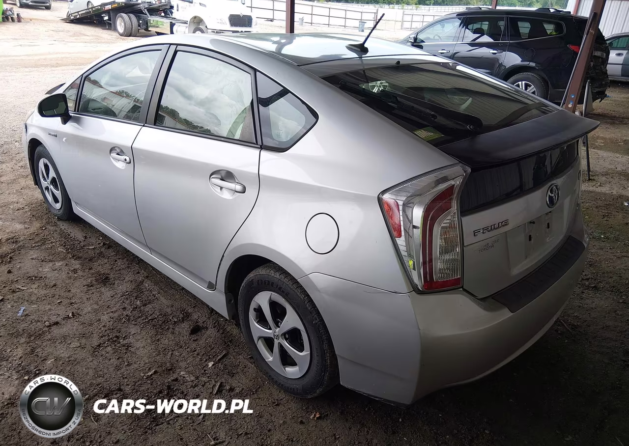 2014 Toyota Prius Four VIN:JTDKN3DU3E1760773 - 3