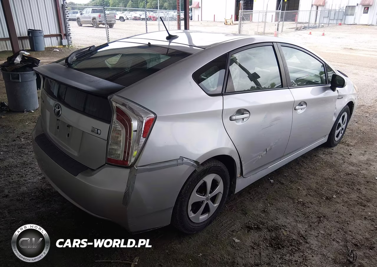 2014 Toyota Prius Four VIN:JTDKN3DU3E1760773 - 4