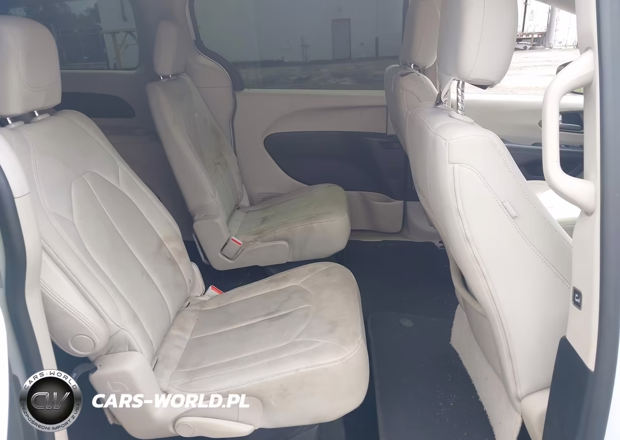 2017 Chrysler Pacifica Touring VIN:2C4RC1DG3HR512834 - 8