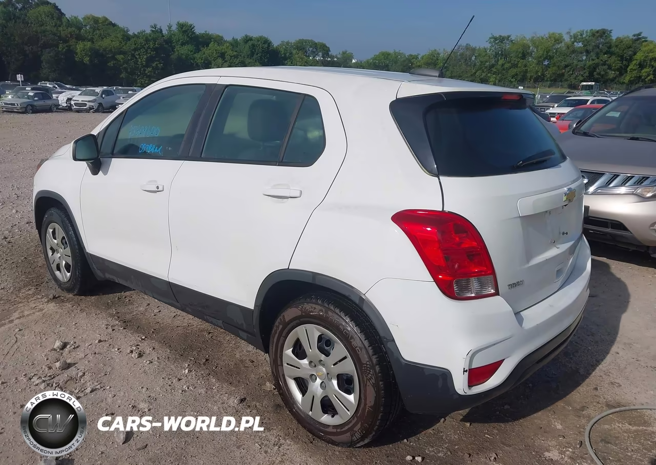 2017 Chevrolet Trax Ls VIN:3GNCJKSB1HL284006 - 3