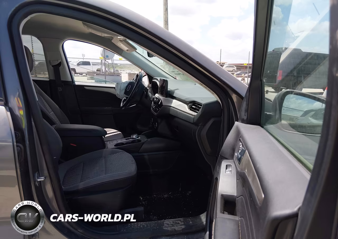 2021 Ford Escape Se VIN:1FMCU0G64MUA00766 - 5