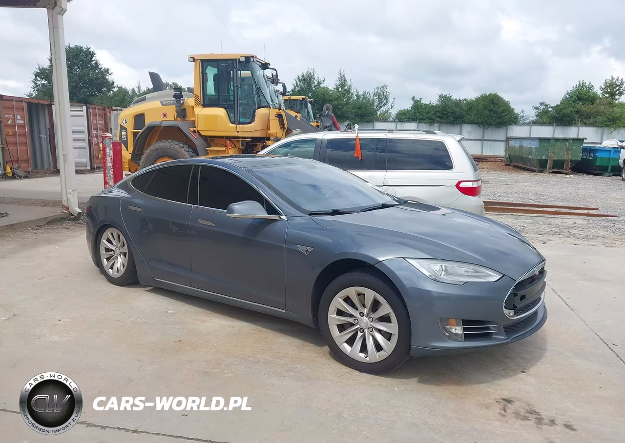 2013 Tesla Model S Performance