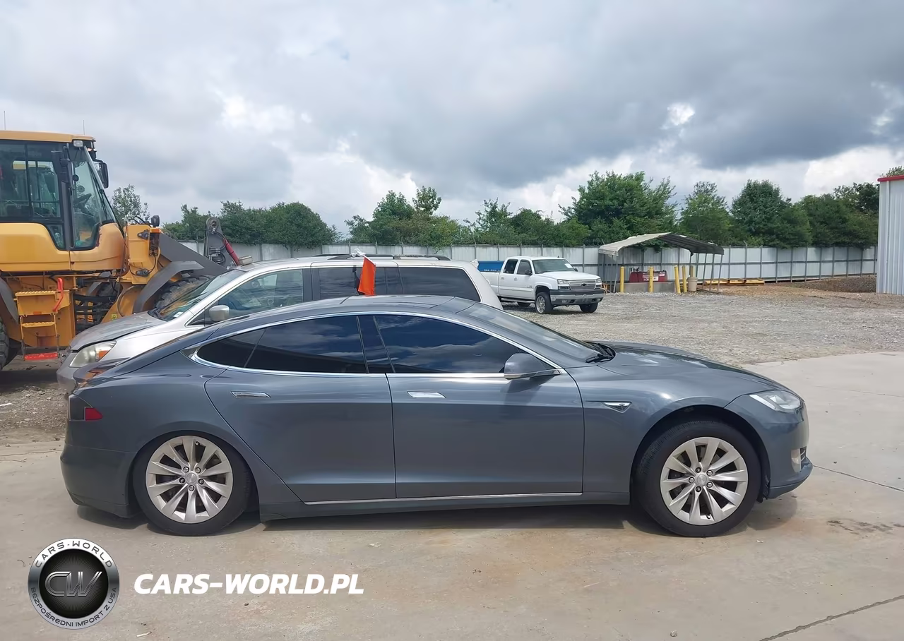 2013 Tesla Model S Performance VIN:5YJSA1CP2DFP14840 - 13