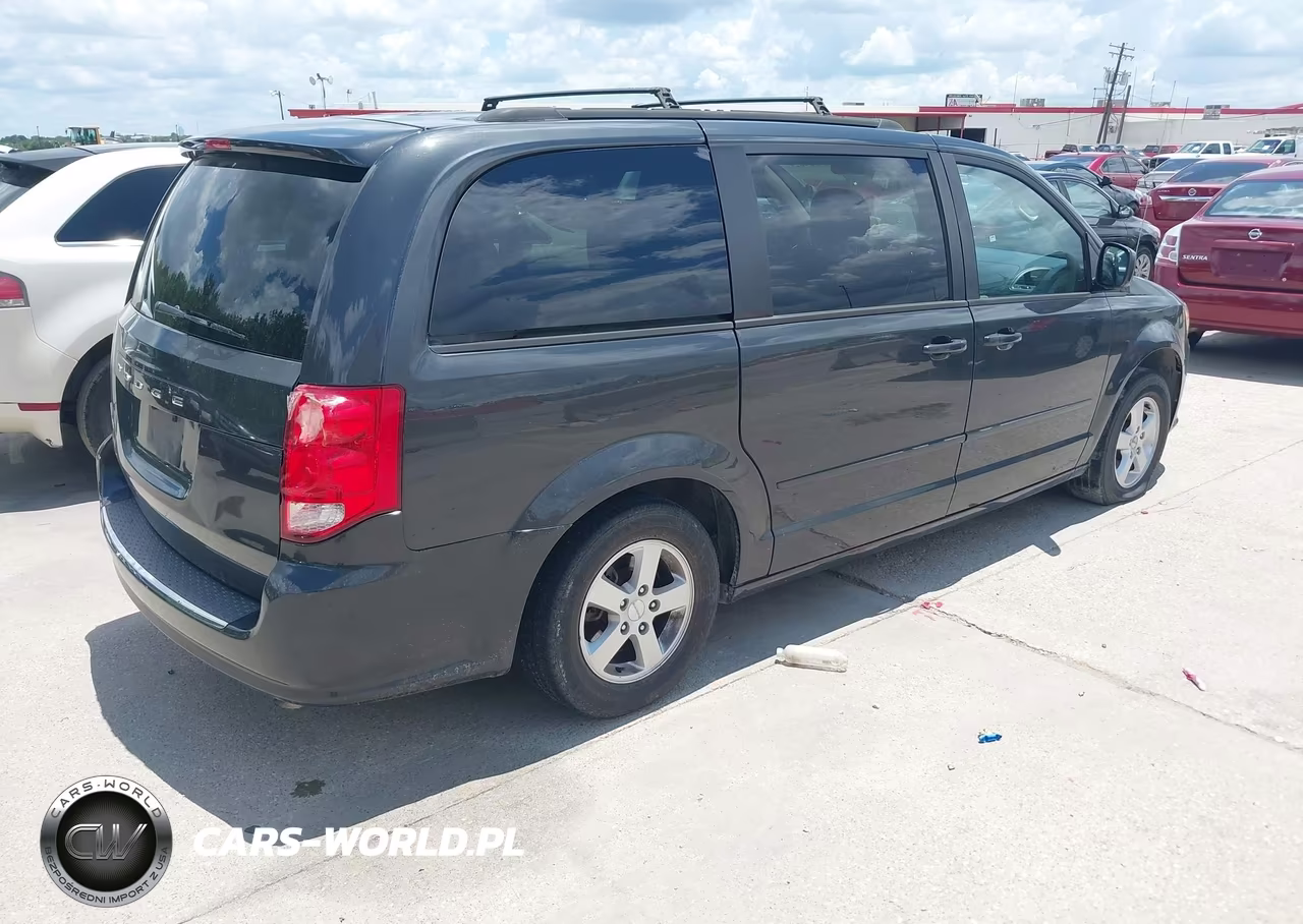 2012 Dodge Grand Caravan Sxt VIN:2C4RDGCG2CR330200 - 4