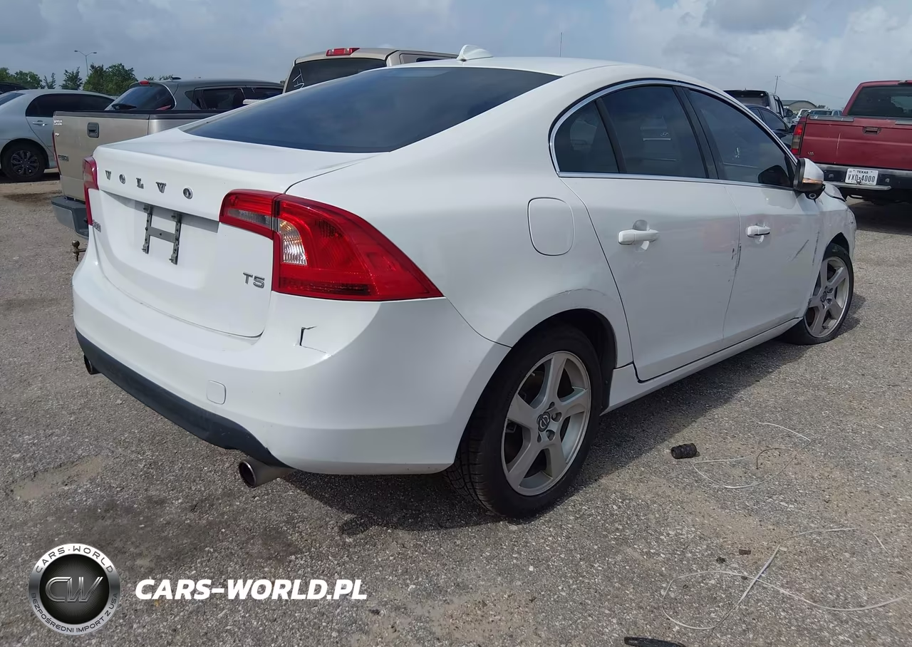 2012 Volvo S60 T5 VIN:YV1622FSXC2099535 - 4