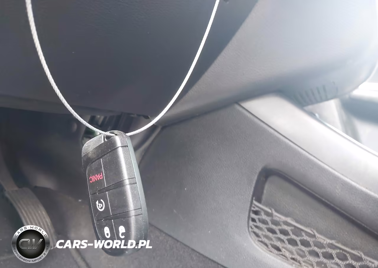 2018 Dodge Journey Se VIN:3C4PDCAB8JT302001 - 11