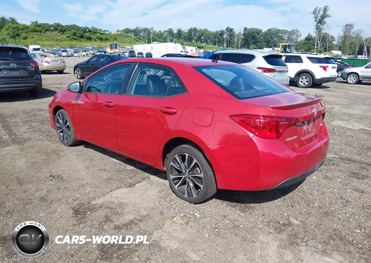 2017 Toyota Corolla Se VIN:5YFBURHE4HP608235 - 3