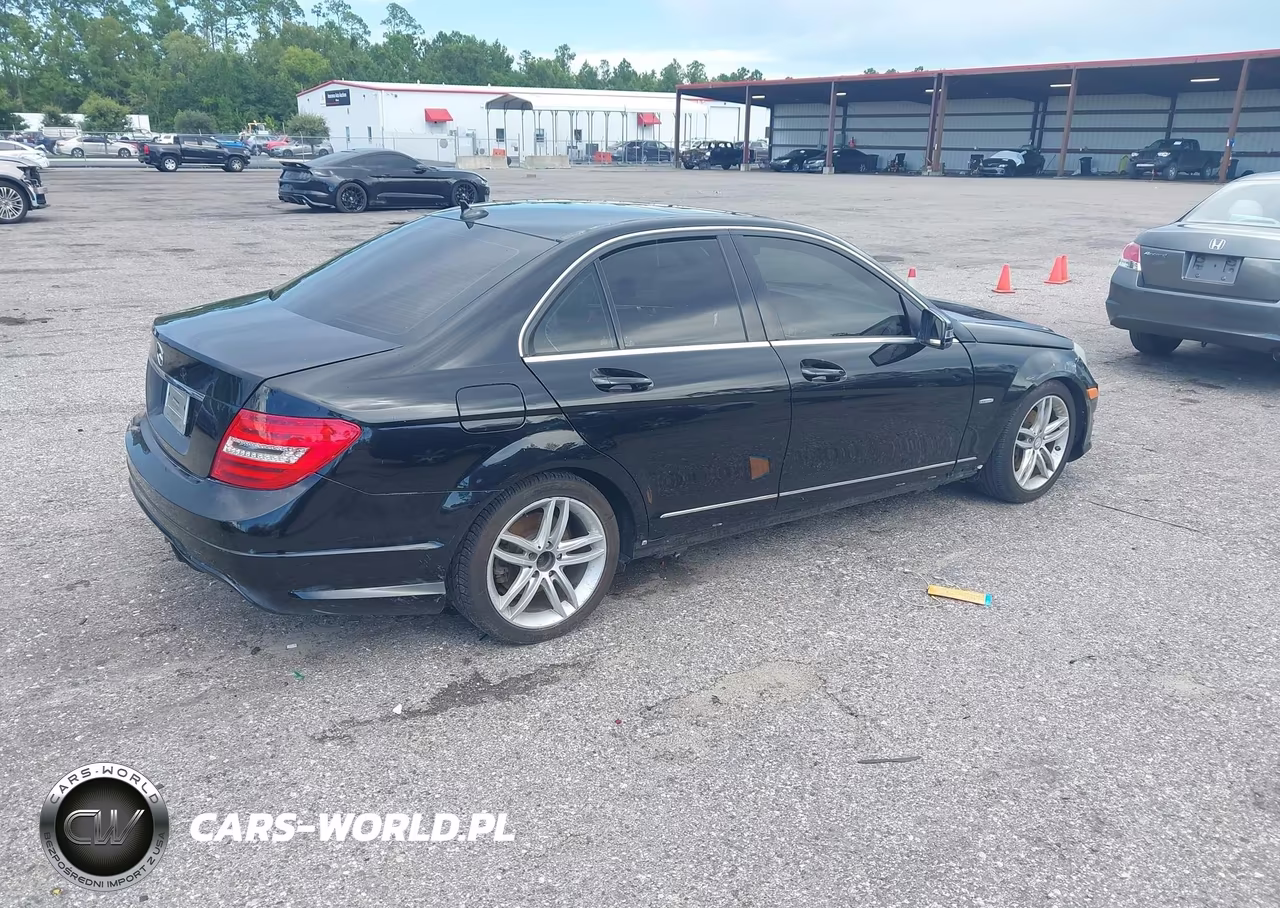 2012 Mercedes-Benz C 250 Luxury-Sport VIN:WDDGF4HB5CR207127 - 4