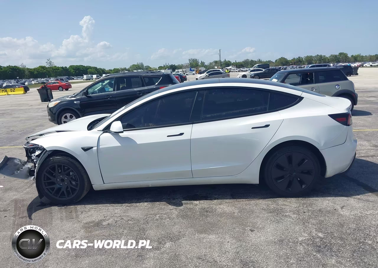 2026 Tesla Model 3 Premium Rear-Wheel Drive-Rear-Wheel Drive VIN:5YJ3E1EA3TF147540 - 13