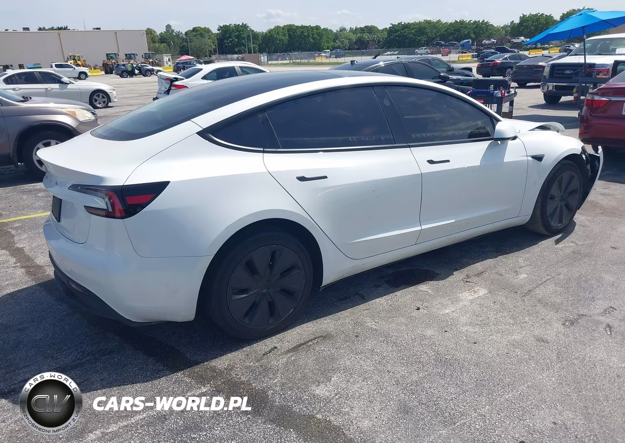 2026 Tesla Model 3 Premium Rear-Wheel Drive-Rear-Wheel Drive VIN:5YJ3E1EA3TF147540 - 4