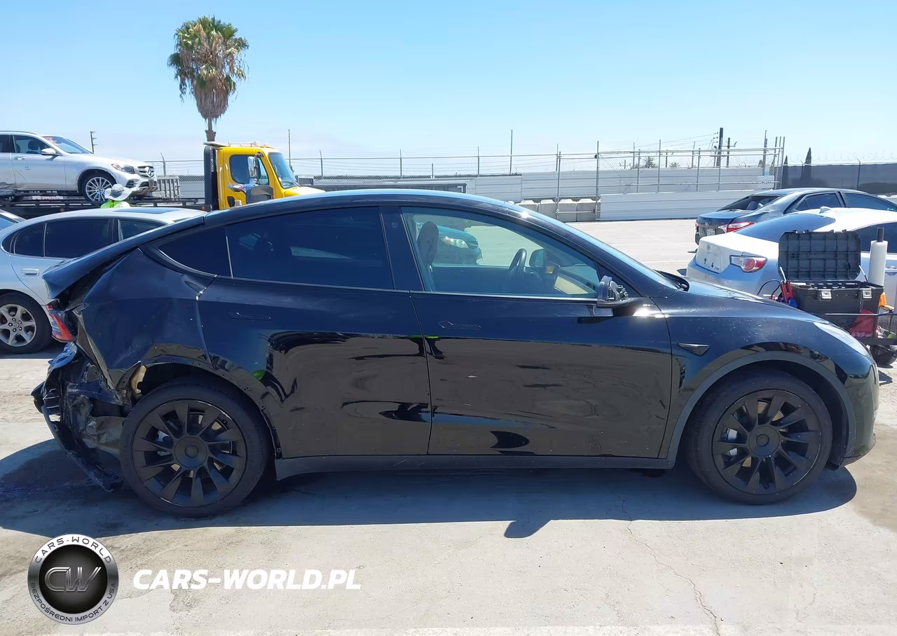 2021 Tesla Model Y Long Range Dual Motor All-Wheel Drive VIN:5YJYGDEE4MF222803 - 13