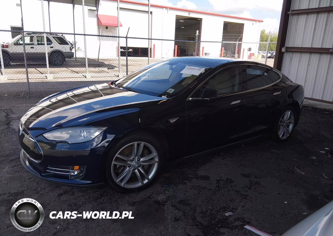 2014 Tesla Model S P85 VIN:5YJSA1H13EFP50400 - 13