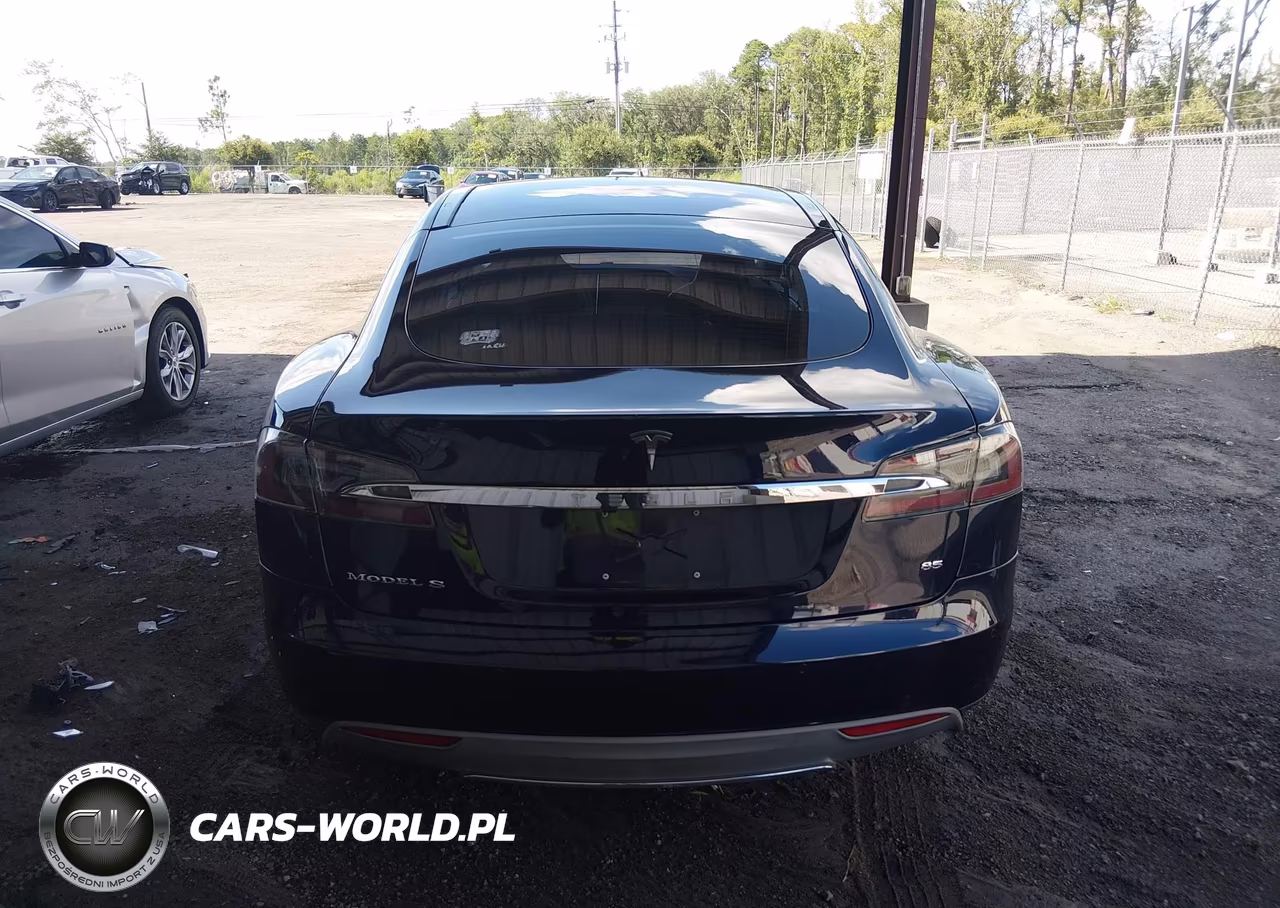 2014 Tesla Model S P85 VIN:5YJSA1H13EFP50400 - 15