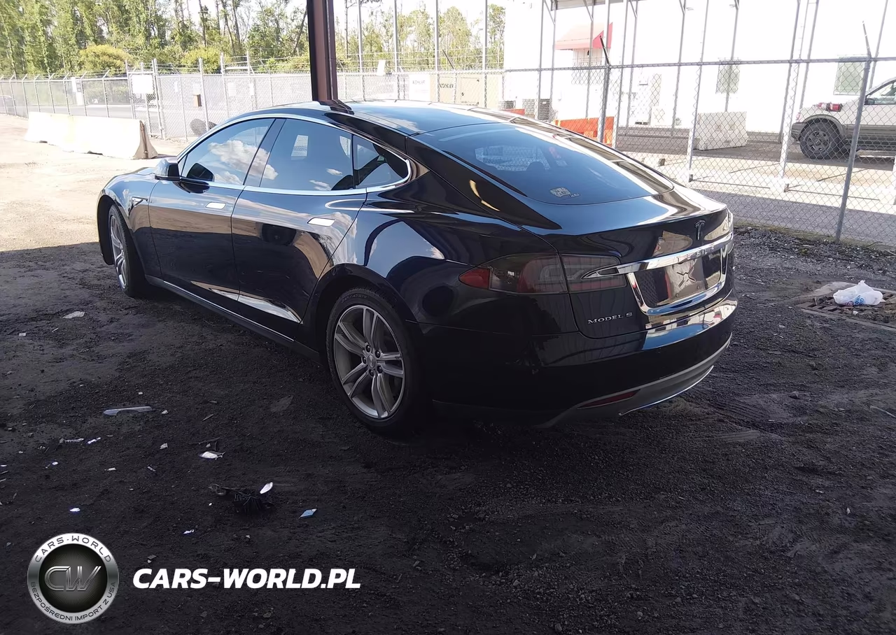 2014 Tesla Model S P85 VIN:5YJSA1H13EFP50400 - 3