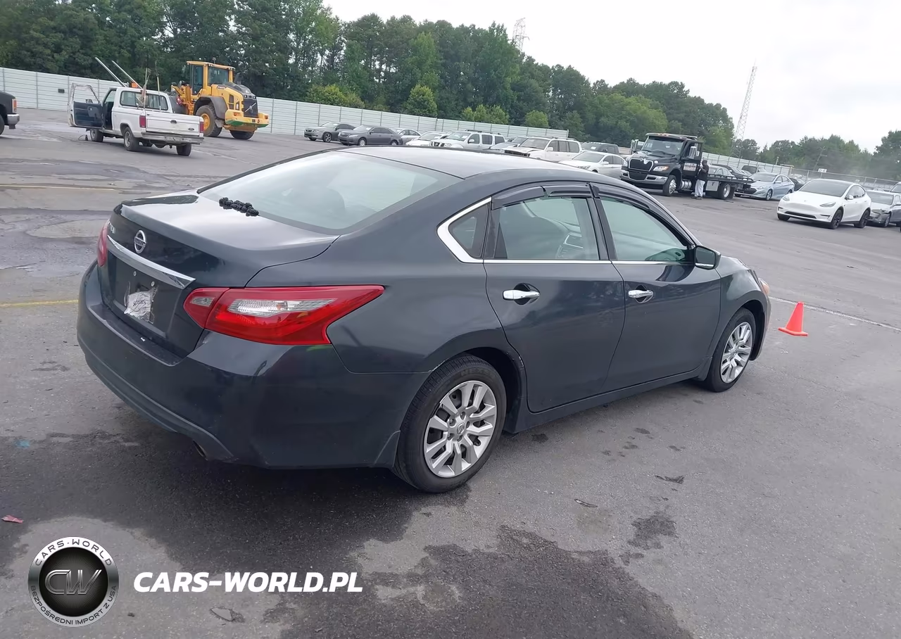 2018 Nissan Altima 2.5 S VIN:1N4AL3AP0JC227185 - 4