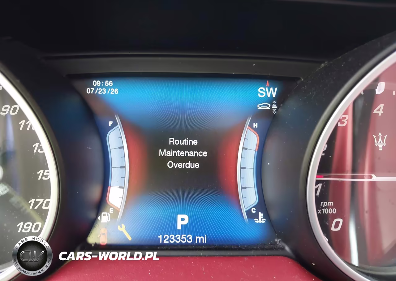 2017 Maserati Levante S VIN:ZN661YUS8HX260701 - 7
