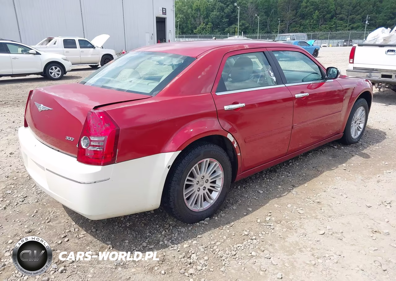 2010 Chrysler 300 Touring-Signature Series-Executive Series VIN:2C3CA5CV4AH155375 - 4