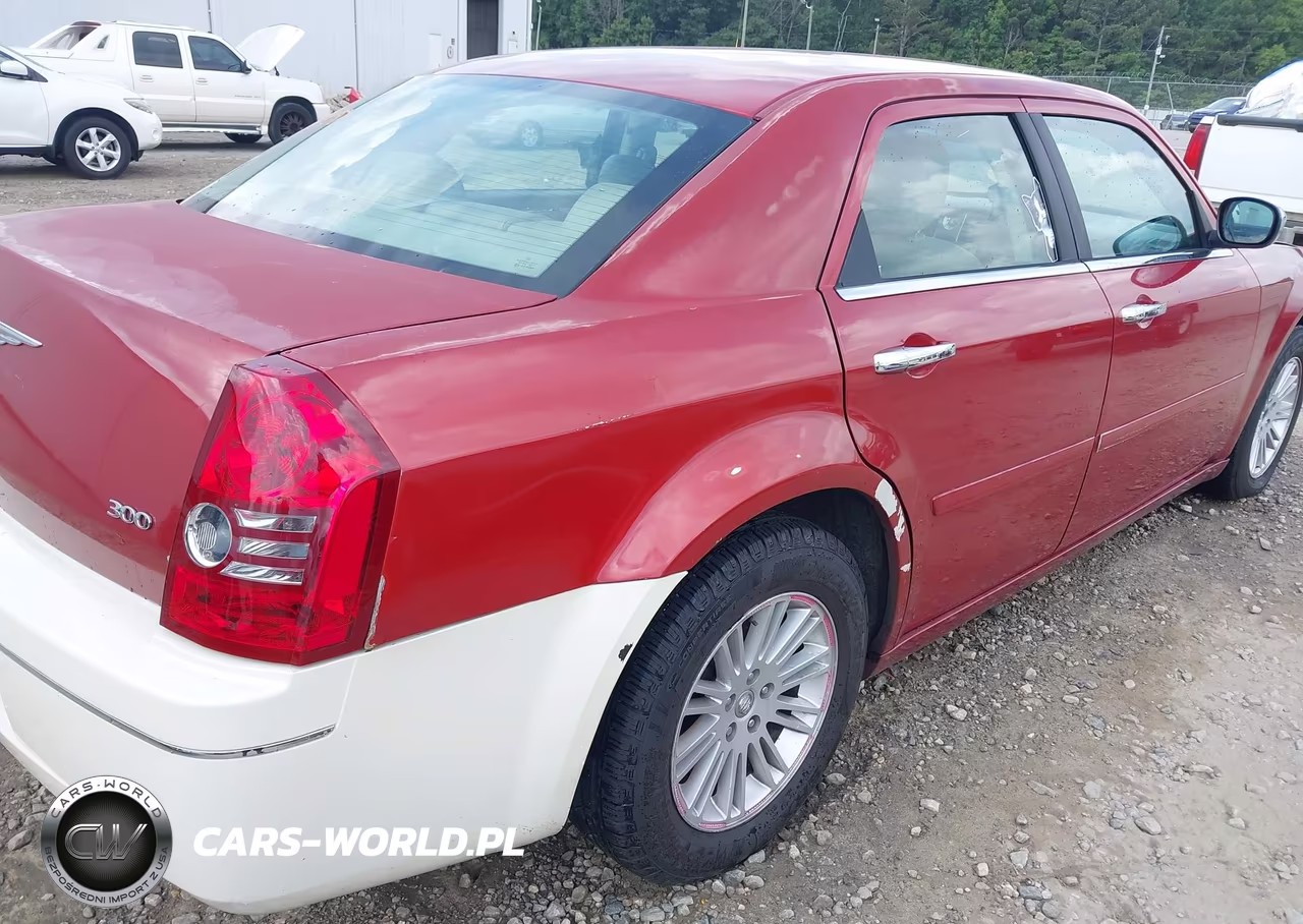 2010 Chrysler 300 Touring-Signature Series-Executive Series VIN:2C3CA5CV4AH155375 - 6