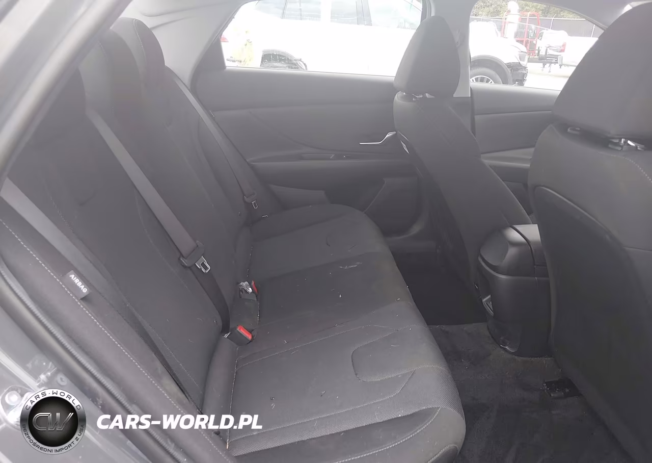 2026 Hyundai Elantra Se VIN:KMHLL4DG7TU189340 - 8