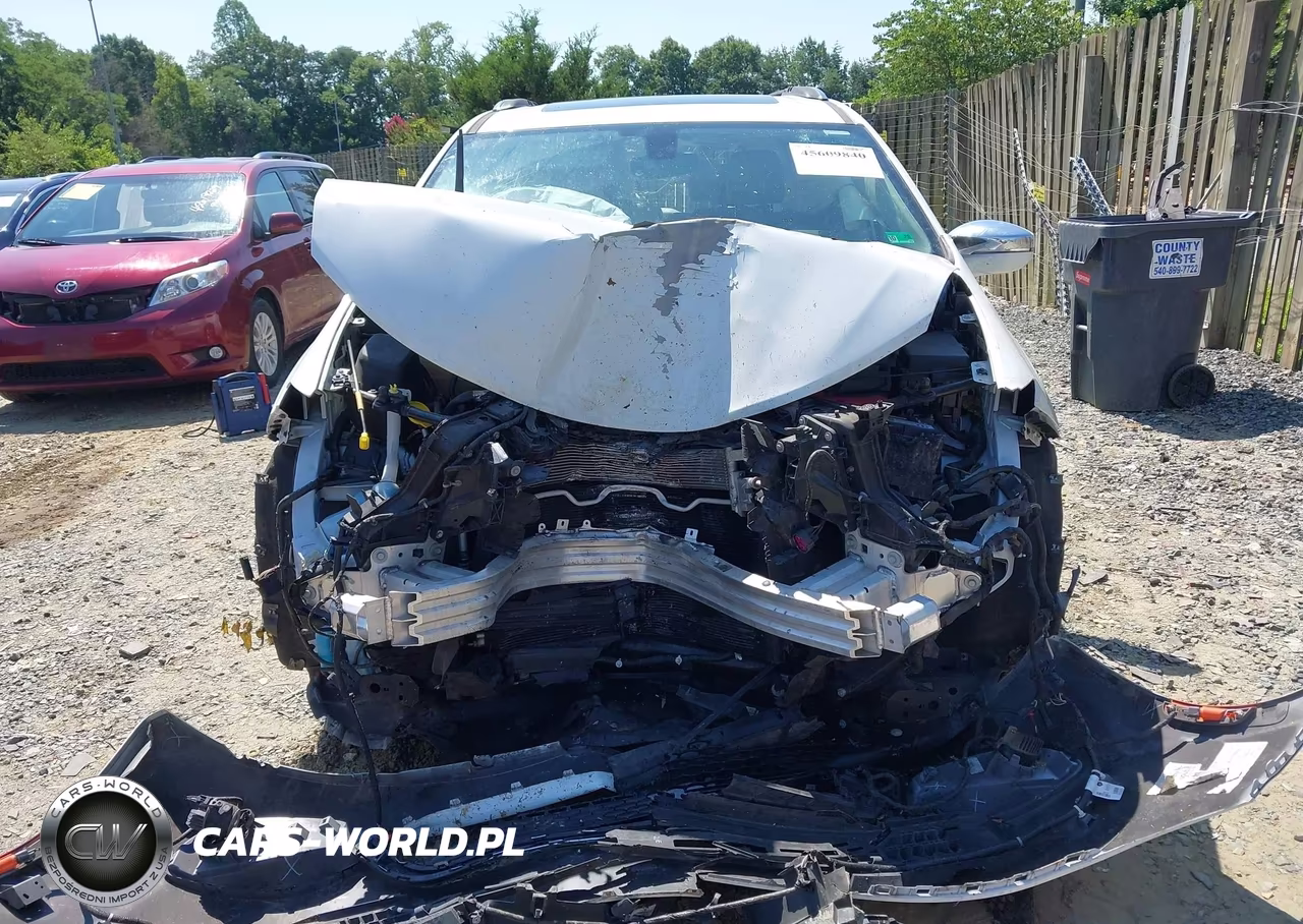 2020 Chrysler Pacifica Limited VIN:2C4RC1GG9LR112507 - 11