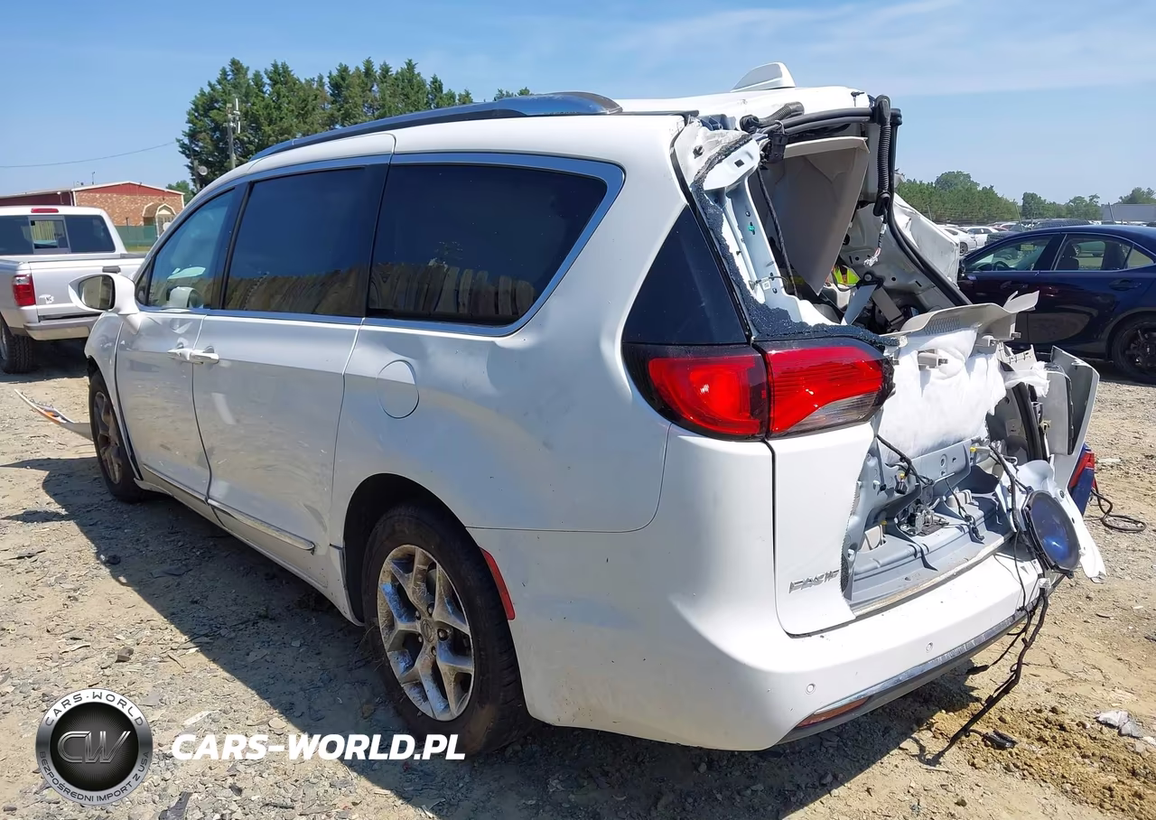 2020 Chrysler Pacifica Limited VIN:2C4RC1GG9LR112507 - 3