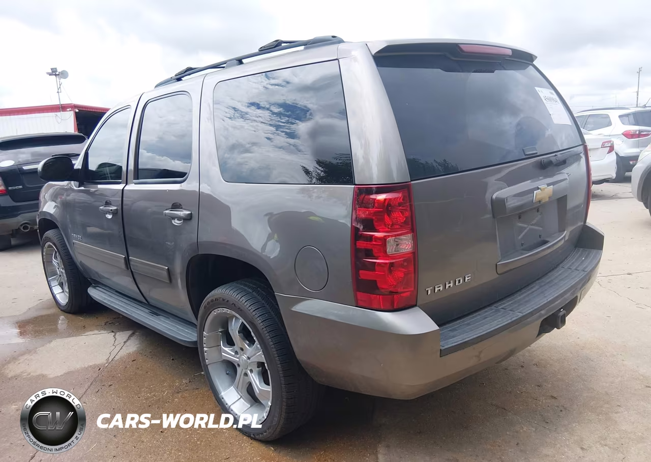2013 Chevrolet Tahoe Ls VIN:1GNSCAE06DR277727 - 3