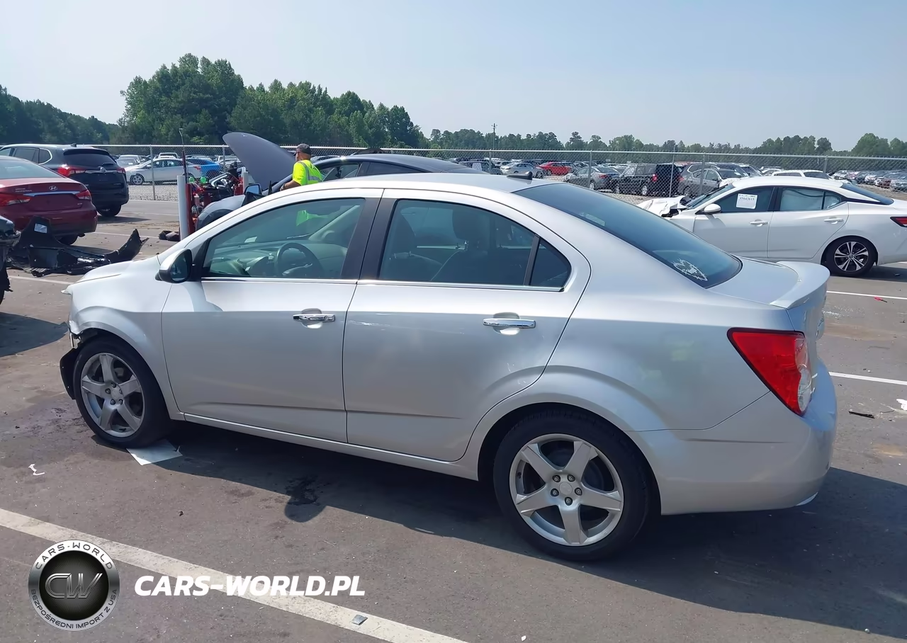 2014 Chevrolet Sonic Ltz Auto VIN:1G1JE5SB3E4193707 - 15