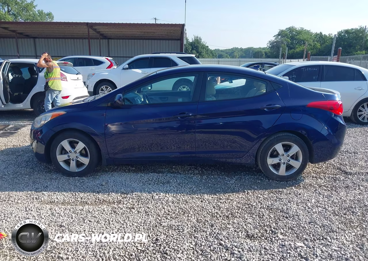 2013 Hyundai Elantra Gls VIN:5NPDH4AE9DH331647 - 14
