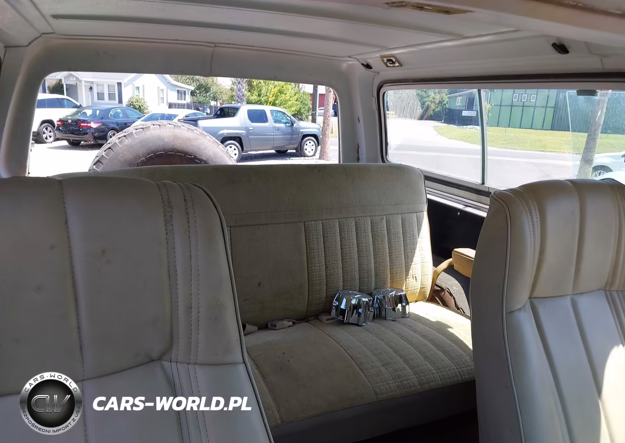 1983 GMC Jimmy K1500 VIN:1G5EK18H4DF514413 - 8