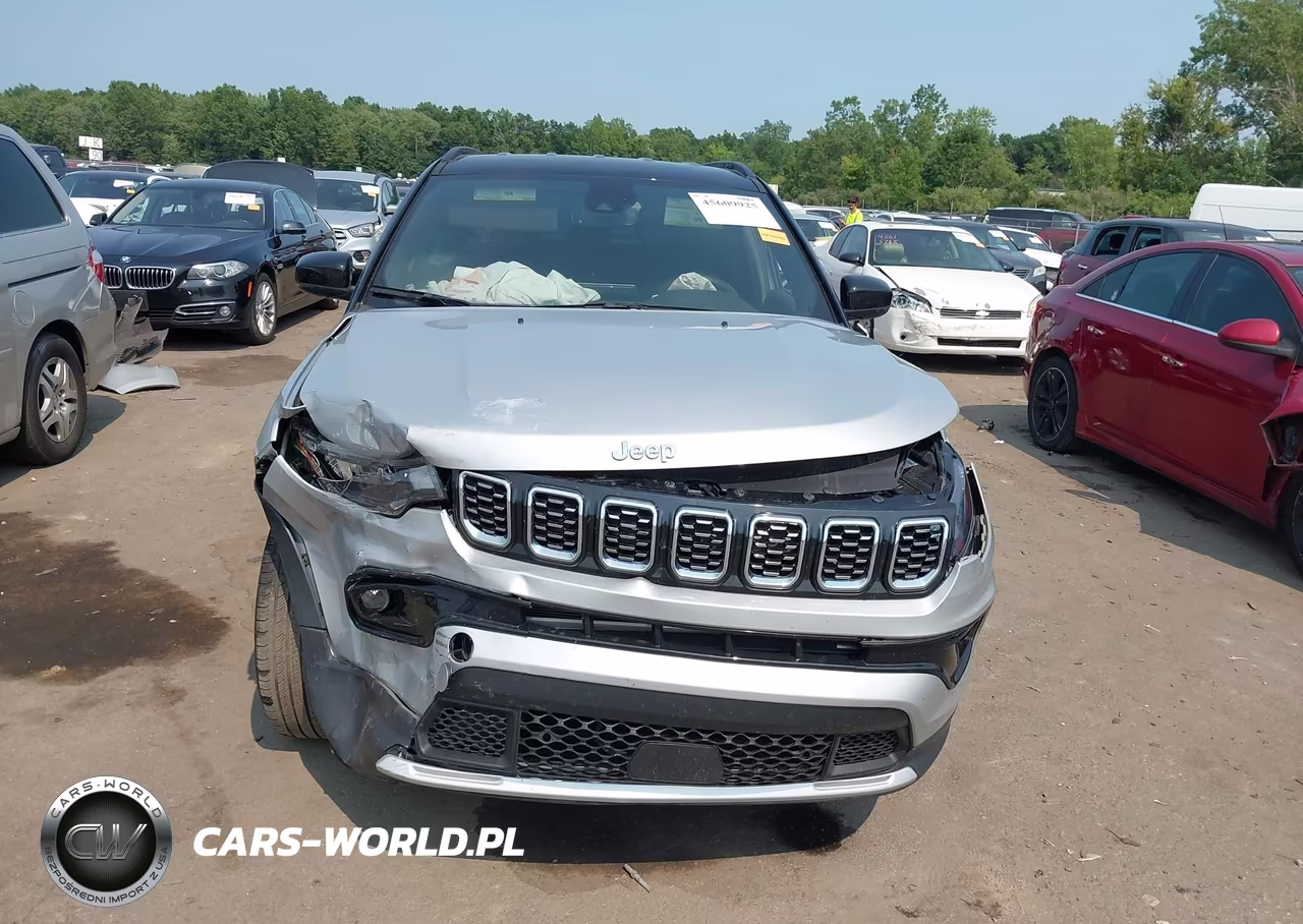 2025 Jeep Compass Limited 4X4 VIN:3C4NJDCN5ST506723 - 12