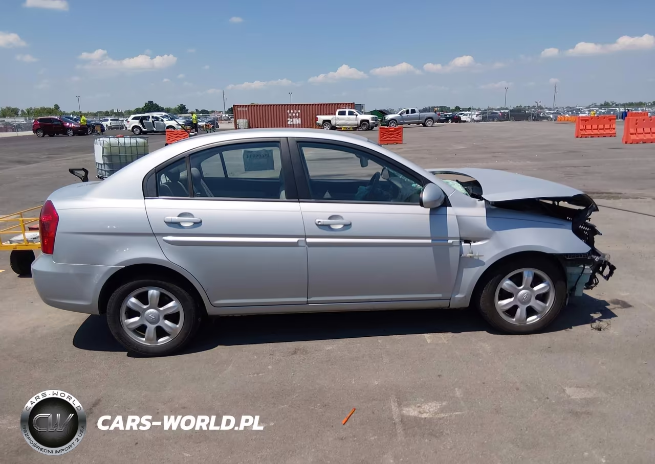 2007 Hyundai Accent Gls VIN:KMHCN46C47U121362 - 14