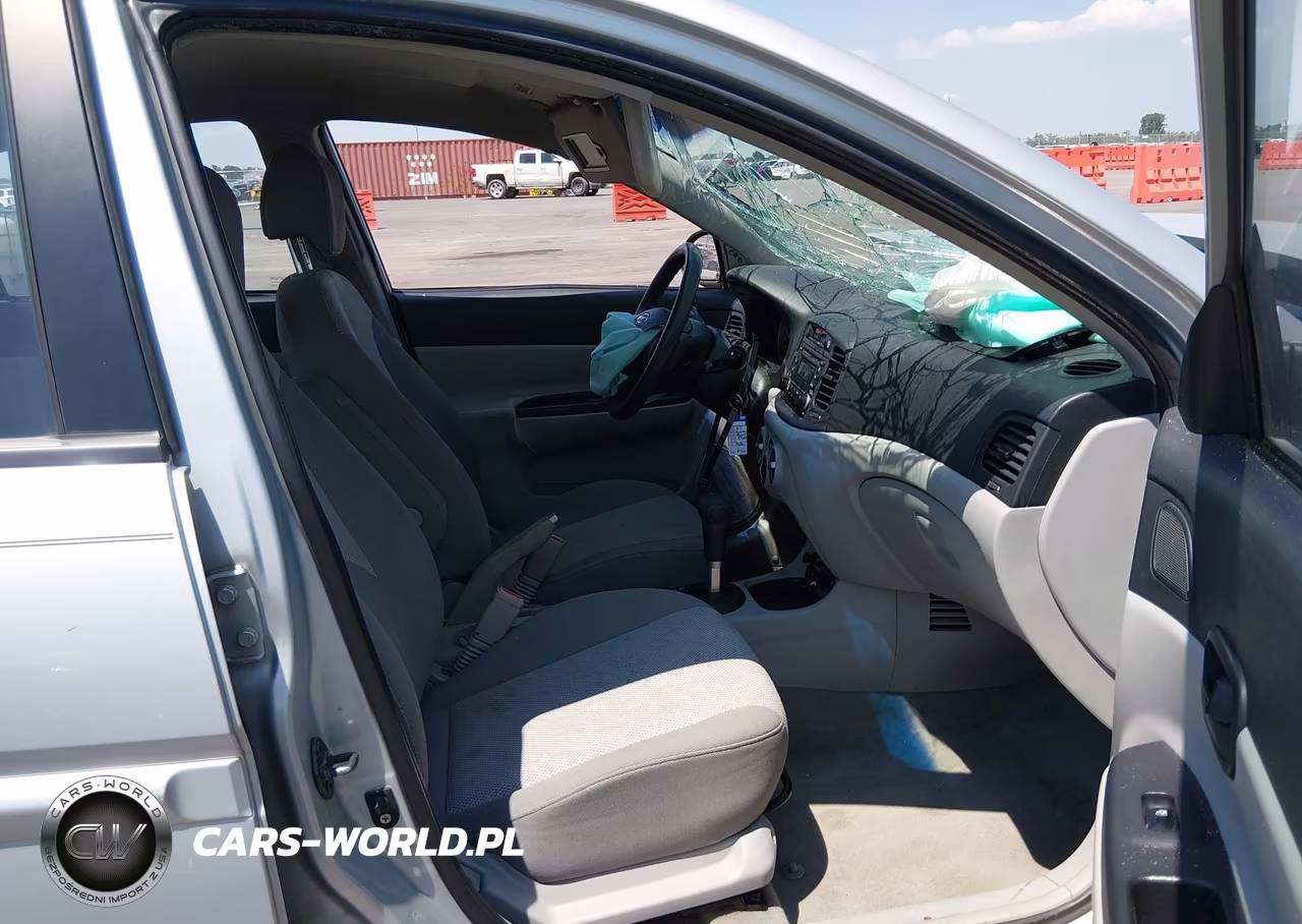 2007 Hyundai Accent Gls VIN:KMHCN46C47U121362 - 5