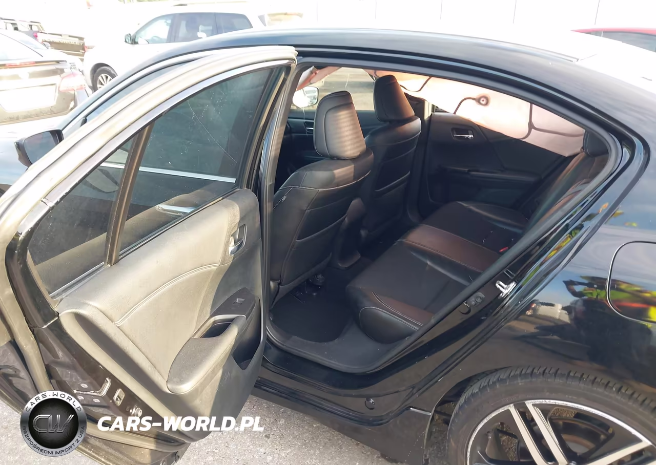 2016 Honda Accord Sport VIN:1HGCR2F54GA060743 - 8