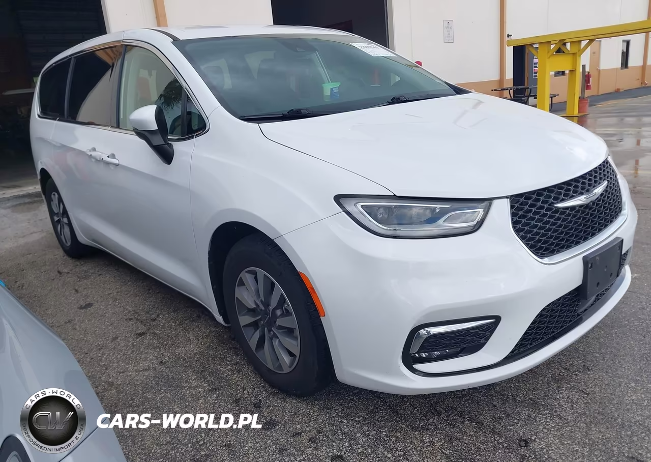 2023 Chrysler Pacifica Hybrid Touring L – zdjęcie 1 z 18