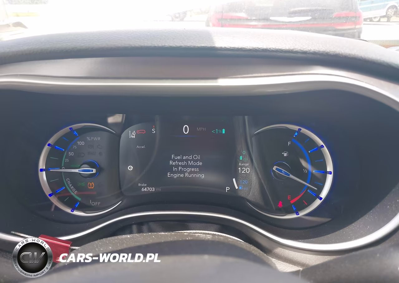 2023 Chrysler Pacifica Hybrid Touring L VIN:2C4RC1L71PR622300 - 7