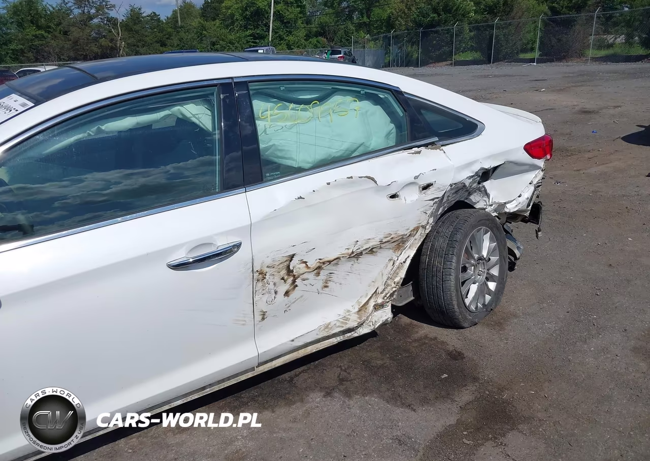 2015 Hyundai Sonata Limited VIN:5NPE34AF5FH051058 - 6