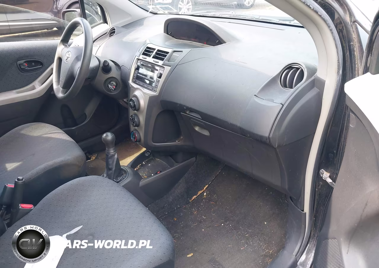 2010 Toyota Yaris VIN:JTDJT4K37A5304926 - 5