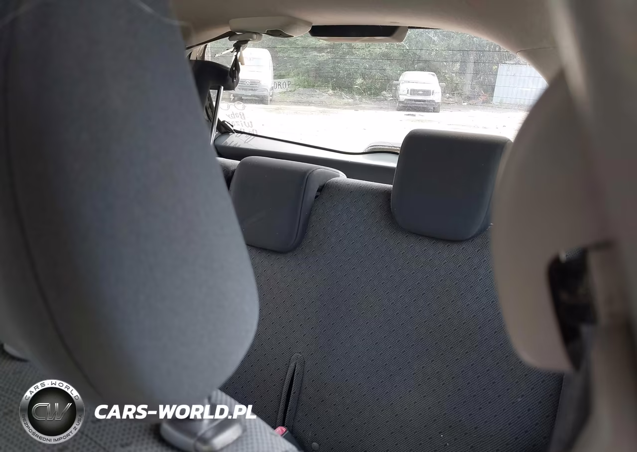 2010 Toyota Yaris VIN:JTDJT4K37A5304926 - 8