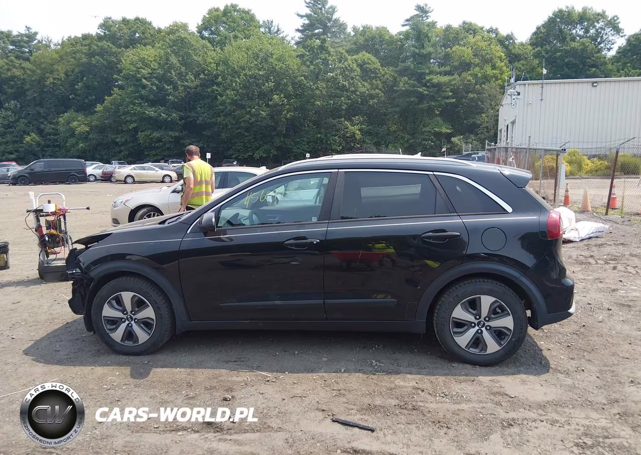 2017 Kia Niro Lx VIN:KNDCB3LC5H5066346 - 15