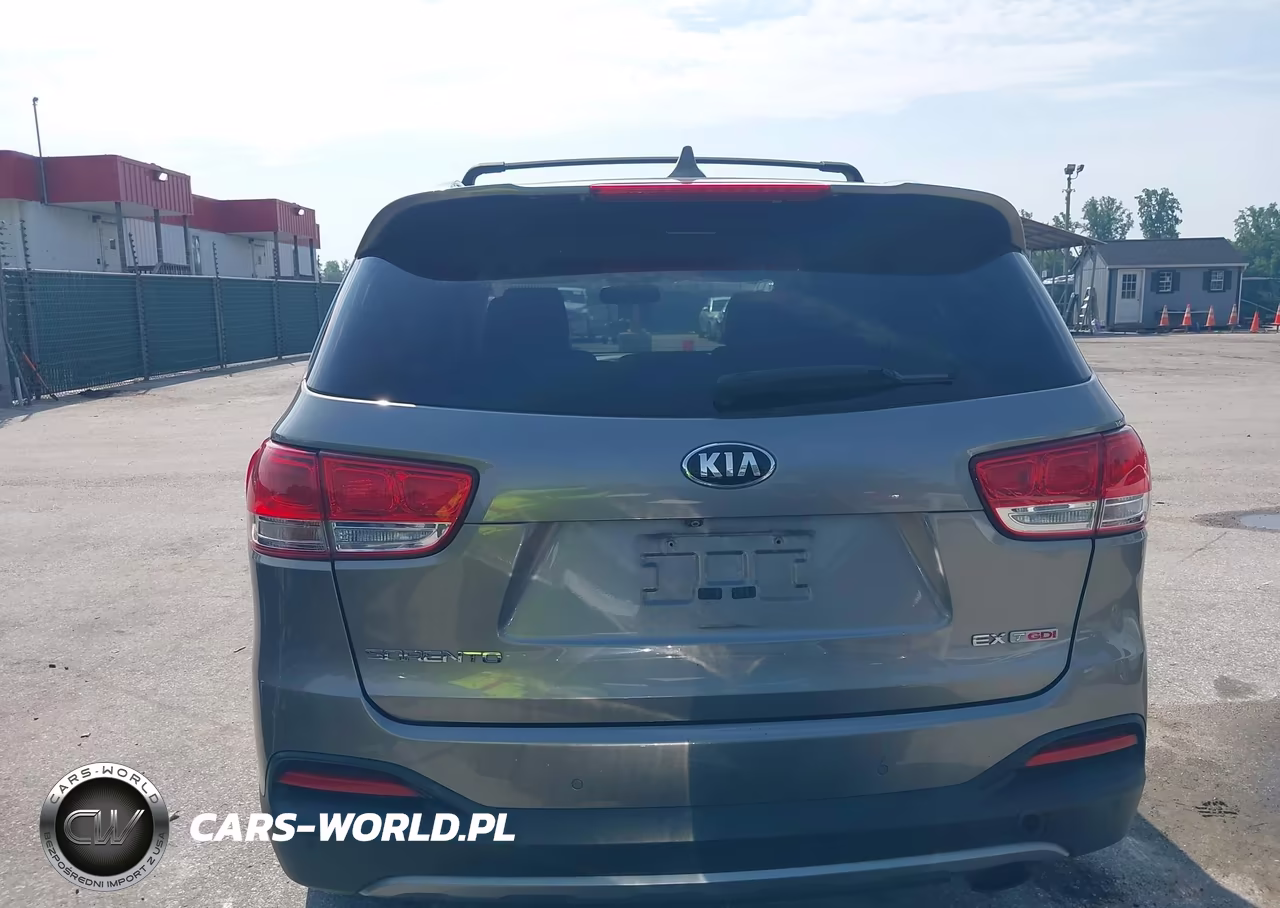 2016 Kia Sorento 2.0T Ex VIN:5XYPH4A14GG056971 - 16