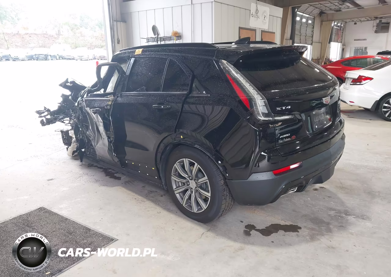 2019 Cadillac Xt4 Sport VIN:1GYFZFR43KF103707 - 3