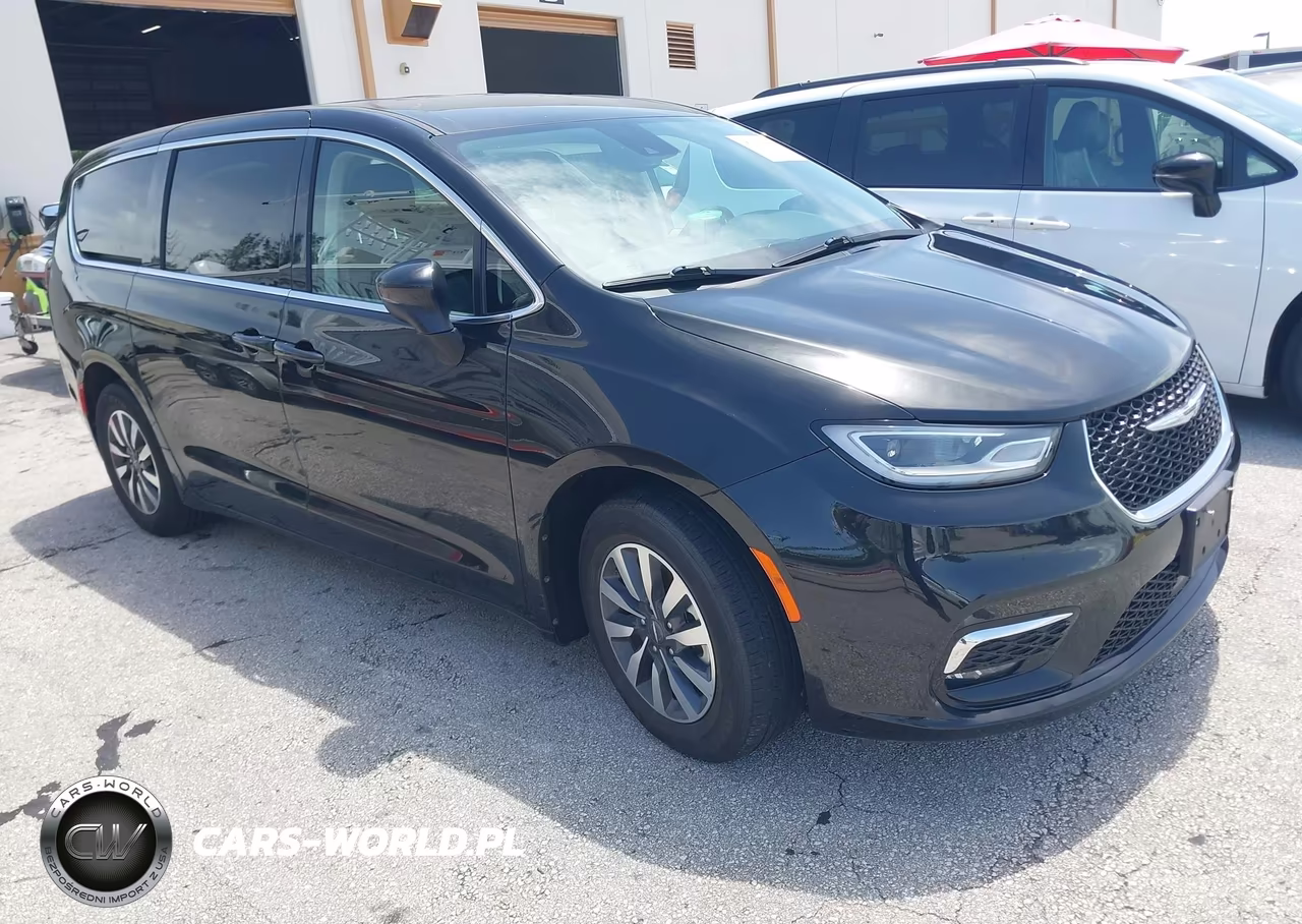 2023 Chrysler Pacifica Hybrid Touring L – zdjęcie 1 z 16
